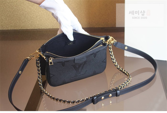 Louis Vuitton 루이비통 멀티 포쉐트 악세수아 앙프렝뜨 모노그램 M80399 블랙 Bag 4번 이미지