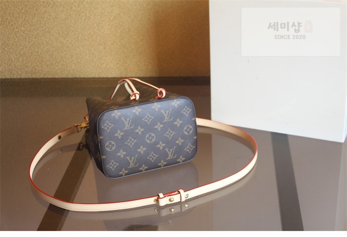 Louis Vuitton 루이비통 모노그램 네오노에 BB M46581 모노그램 Bag 9번 이미지
