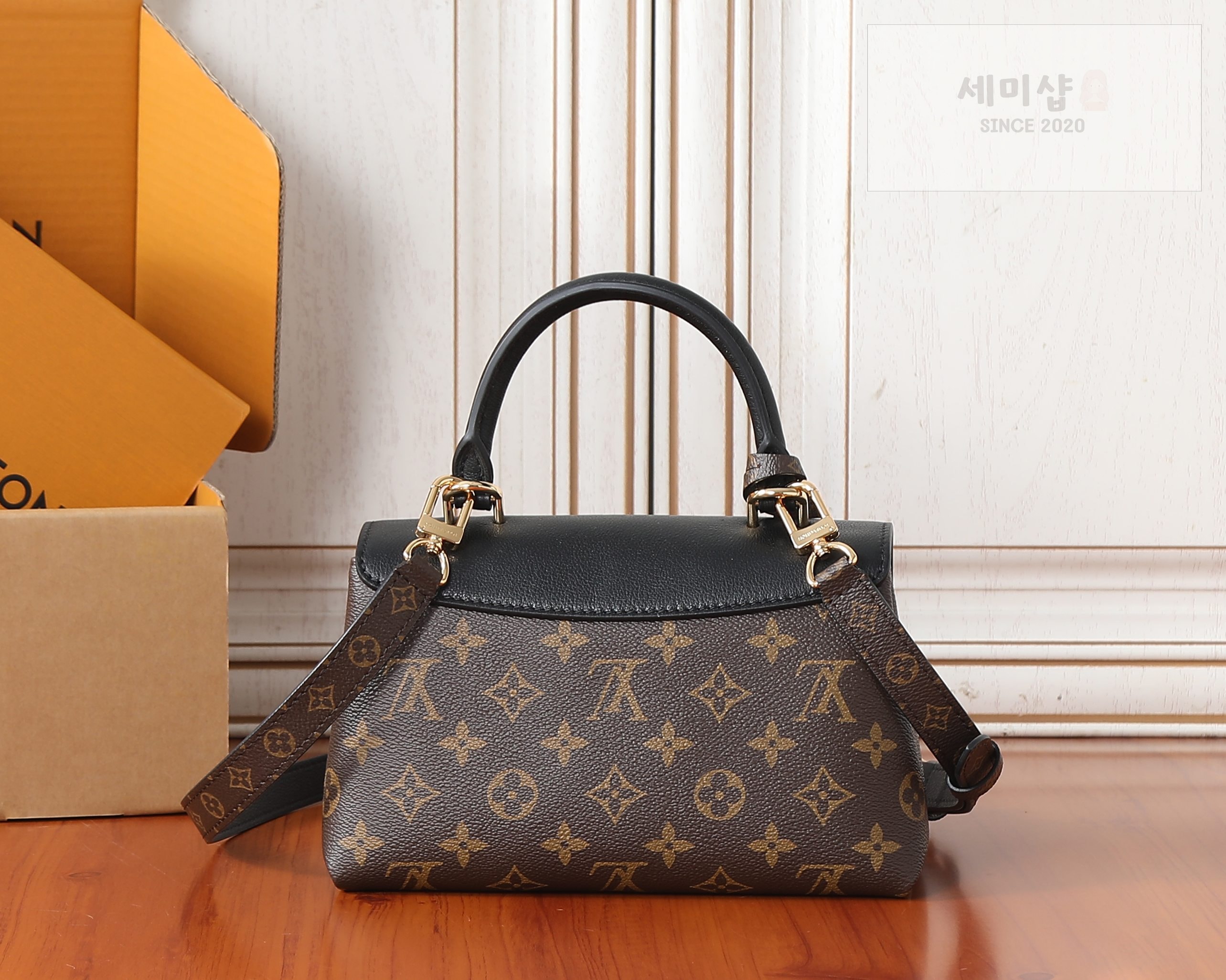 루이비통 루이비통 모노그램 마들렌 BB 모노그램 블랙 Bag 2번 이미지