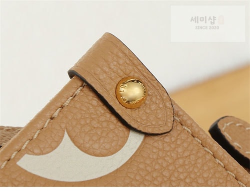 Louis Vuitton 루이비통 모노그램 온더고 PM M12513 베이지 Bag 3번 이미지