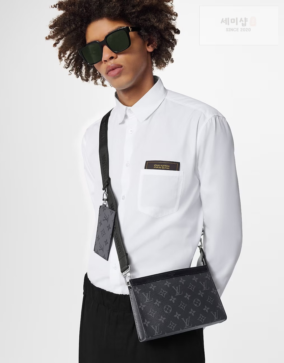Louis Vuitton 루이비통 모노그램 이클립스 가스통 웨어러블 월릿 M83384 네이비 블루 Bag 8번 이미지