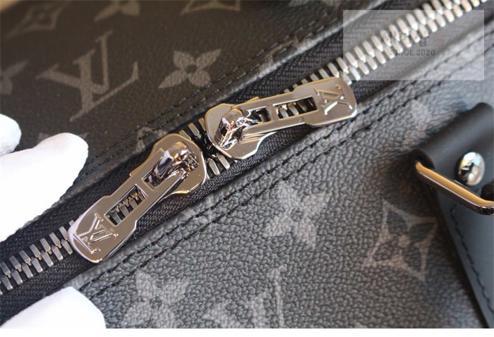 Louis Vuitton 루이비통 모노그램 이클립스 반둘리에 55 M40605 이클립스 모노그램 Bag 8번 이미지