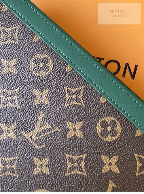 Louis Vuitton 루이비통 모노그램 포쉐트 보야주 MM 보르네오 그린 M12819 모노그램 Bag 5번 이미지