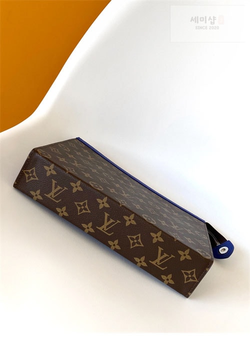 Louis Vuitton 루이비통 모노그램 포쉐트 보야주 MM 블루 M12819 모노그램 Bag 5번 이미지
