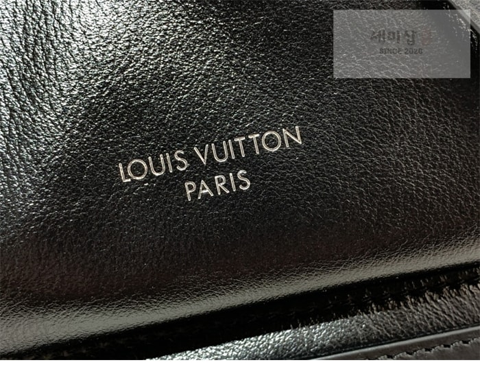 Louis Vuitton 루이비통 몽수리 백팩 PM M12587 블랙 Bag 3번 이미지