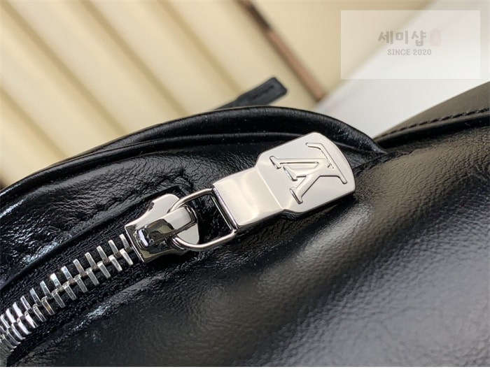 Louis Vuitton 루이비통 몽수리 백팩 PM M12587 블랙 Bag 11번 이미지