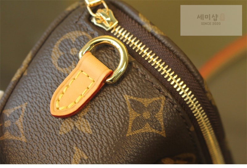 Louis Vuitton 루이비통 미니 범백 모노그램 M82335 모노그램 Bag 10번 이미지