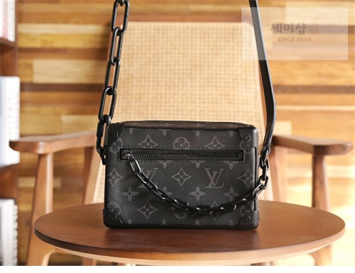 Louis Vuitton 루이비통 미니 소프트 트렁크 모노그램 이클립스 M44735 이클립스 모노그램 Bag 5번 이미지