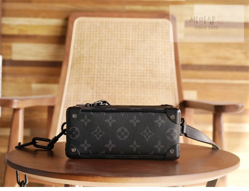 Louis Vuitton 루이비통 미니 소프트 트렁크 모노그램 이클립스 M44735 이클립스 모노그램 Bag 9번 이미지