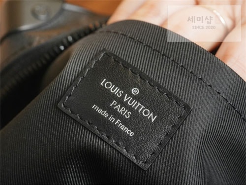 Louis Vuitton 루이비통 미니 소프트 트렁크 모노그램 이클립스 M44735 이클립스 모노그램 Bag 10번 이미지