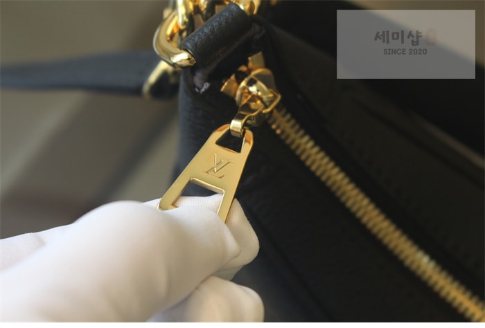 Louis Vuitton 루이비통 바가텔 앙프렝뜨 모노그램 M46002 블랙 Bag 7번 이미지