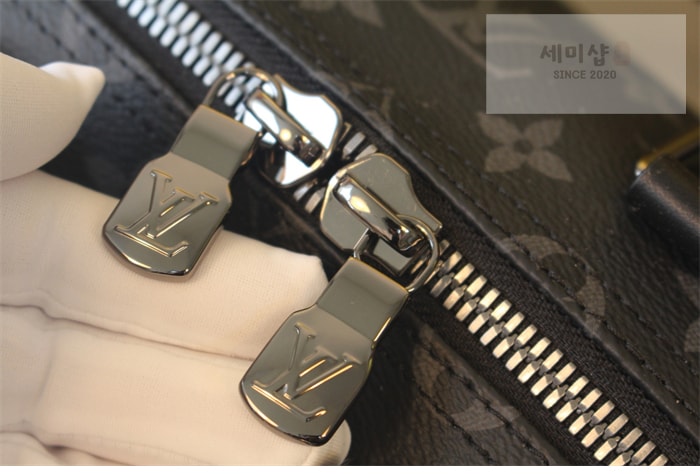 Louis Vuitton 루이비통 반둘리에 키폴 35 이클립스 모노그램 M46655 이클립스 모노그램 Bag 6번 이미지
