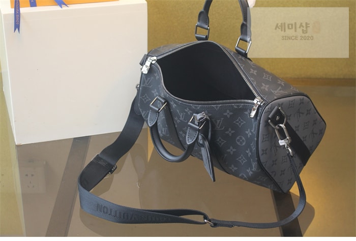 Louis Vuitton 루이비통 반둘리에 키폴 35 이클립스 모노그램 M46655 이클립스 모노그램 Bag 10번 이미지