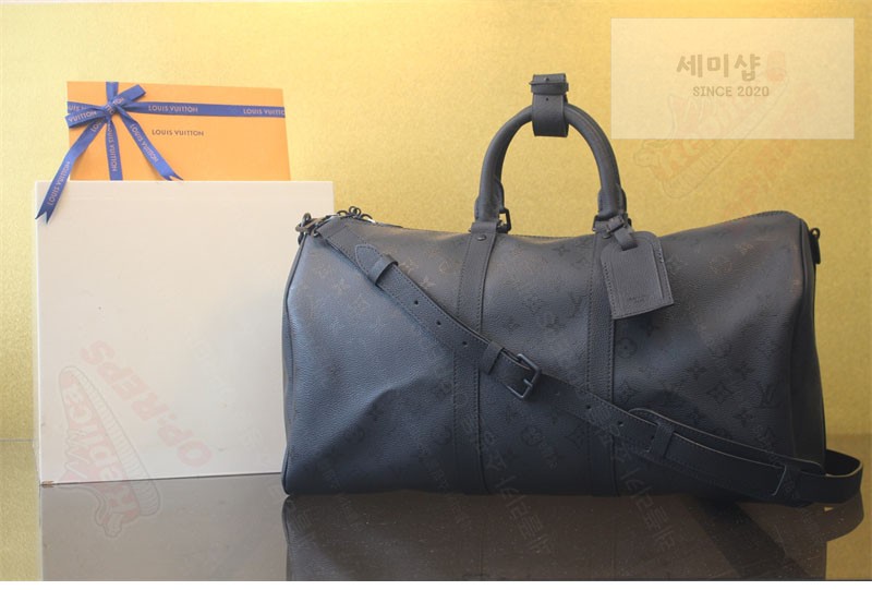 Louis Vuitton 루이비통 반둘리에 45 키폴 모노그램 미드나잇 M28403 모노그램 미드나잇 Bag 2번 이미지