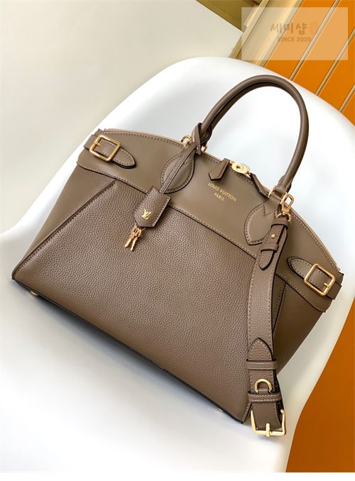 Louis Vuitton 루이비통 하이엔드 레더 방돔 MM M22925 브라운 Bag 21번 이미지