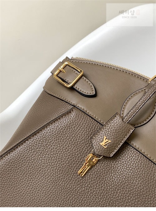 Louis Vuitton 루이비통 하이엔드 레더 방돔 MM M22925 브라운 Bag 32번 이미지