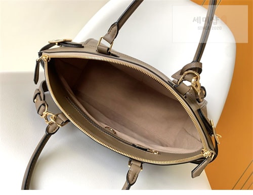Louis Vuitton 루이비통 하이엔드 레더 방돔 MM M22925 브라운 Bag 24번 이미지