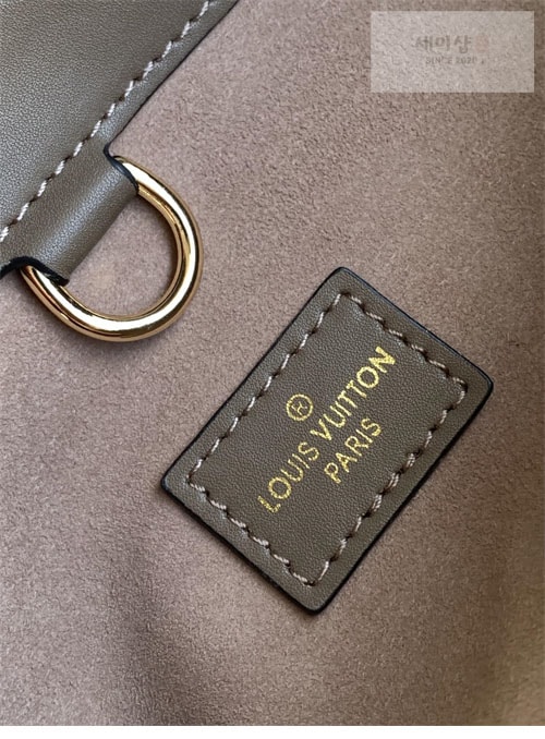Louis Vuitton 루이비통 하이엔드 레더 방돔 MM M22925 브라운 Bag 34번 이미지