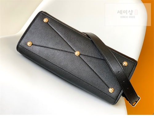 Louis Vuitton 루이비통 하이엔드 레더 방돔 MM M22925 브라운 Bag 1번 이미지