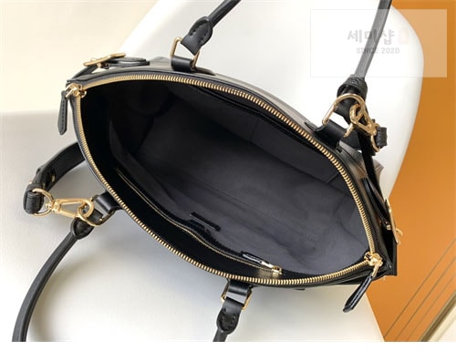 Louis Vuitton 루이비통 하이엔드 레더 방돔 MM M22925 브라운 Bag 6번 이미지