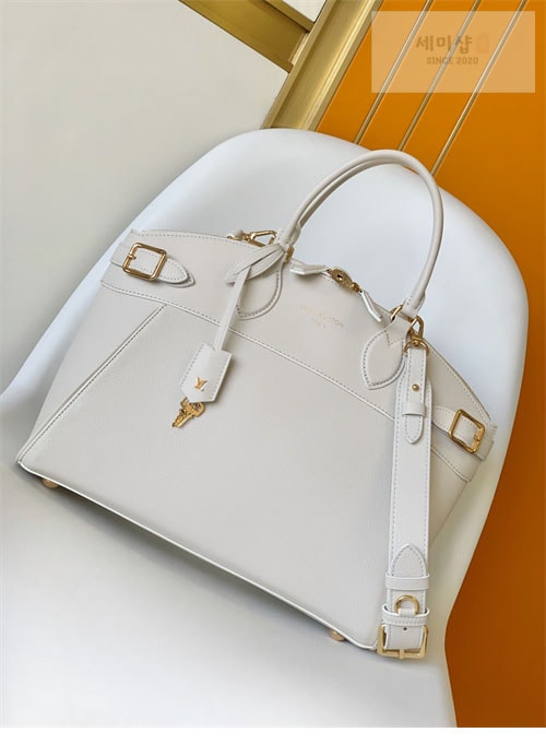 Louis Vuitton 루이비통 하이엔드 레더 방돔 MM M22925 브라운 Bag 11번 이미지