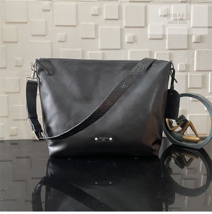 Louis Vuitton 루이비통 배가본드 호보 백 M13986 블랙 Bag 5번 이미지