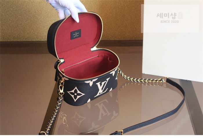 Louis Vuitton 루이비통 베니티 PM 앙프렝뜨 모노그램 M45780 블랙바이컬러 Bag 10번 이미지