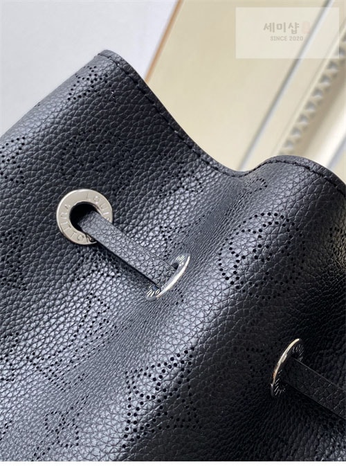 Louis Vuitton 루이비통 벨라 숄더백 M57070 블랙 Bag 5번 이미지