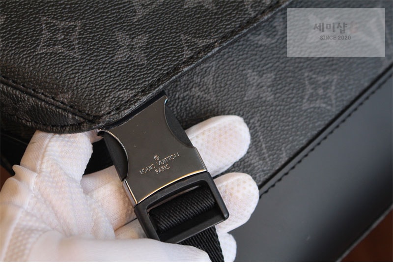 Louis Vuitton 루이비통 보이저 메신저백 PM M40511 이클립스 모노그램 Bag 8번 이미지
