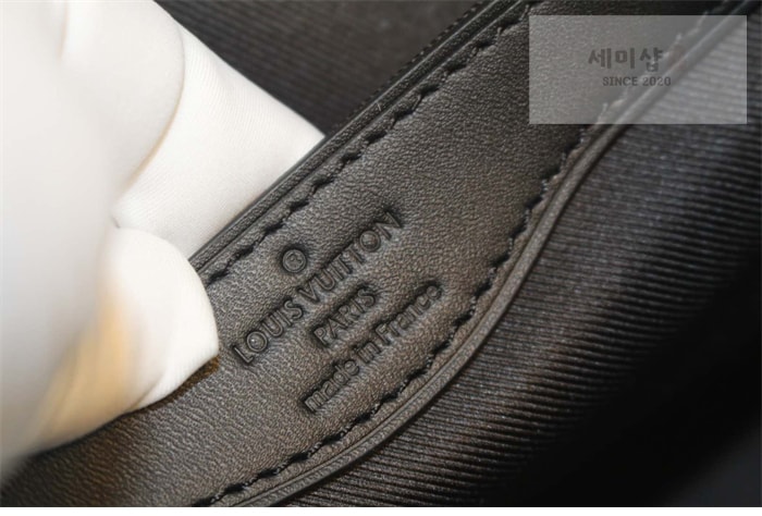 Louis Vuitton 루이비통 불로뉴 PM 블랙 모노그램 M45831 모노그램 Bag 3번 이미지