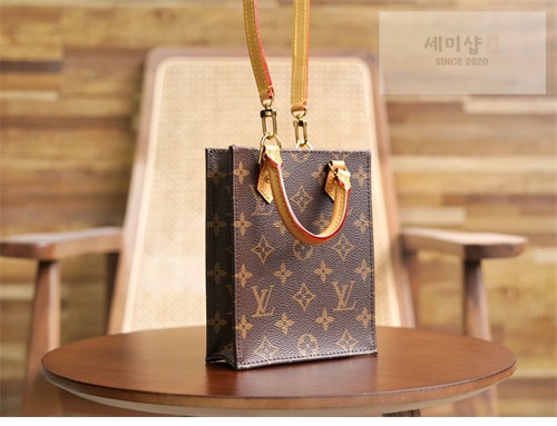 Louis Vuitton 루이비통 쁘띠 삭 플라 M81295 모노그램 Bag 3번 이미지