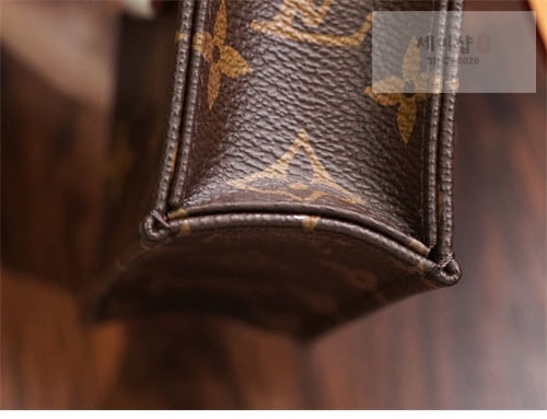 Louis Vuitton 루이비통 쁘띠 삭 플라 M81295 모노그램 Bag 16번 이미지
