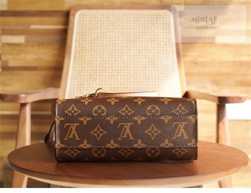 Louis Vuitton 루이비통 삭 플라 BB M45847 모노그램 Bag 3번 이미지