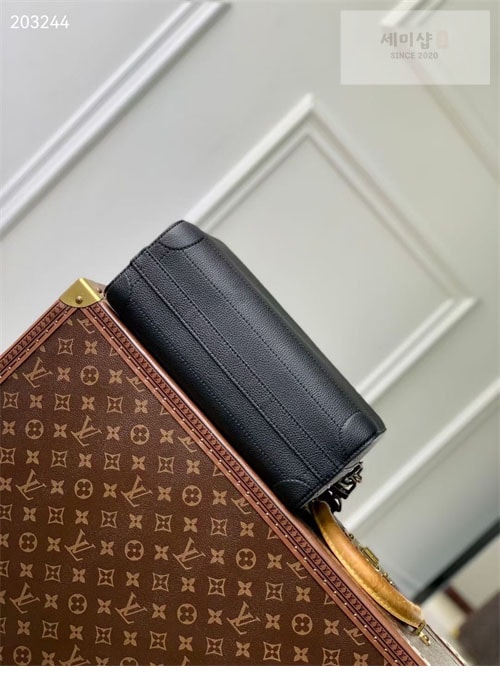 Louis Vuitton 루이비통 소울 트렁크 이스트 웨스트백 M11615 블랙 Bag 6번 이미지