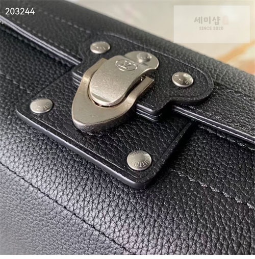 Louis Vuitton 루이비통 소울 트렁크 이스트 웨스트백 M11615 블랙 Bag 9번 이미지