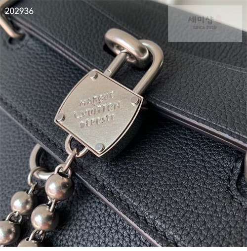 Louis Vuitton 루이비통 스트리머 크로스바디 크로스백 M11607 블랙 Bag 8번 이미지