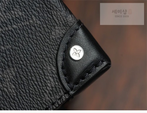 Louis Vuitton 루이비통 스티머 윌릿 숄더 크로스백 M81783 이클립스 모노그램 Bag 12번 이미지