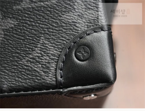 Louis Vuitton 루이비통 스티머 윌릿 숄더 크로스백 M81783 이클립스 모노그램 Bag 7번 이미지