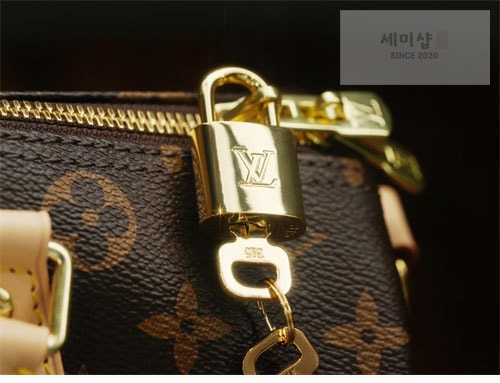 Louis Vuitton 루이비통 스피디 나노 모노그램 크로스백 M41112 / 구형 모노그램 Bag 16번 이미지