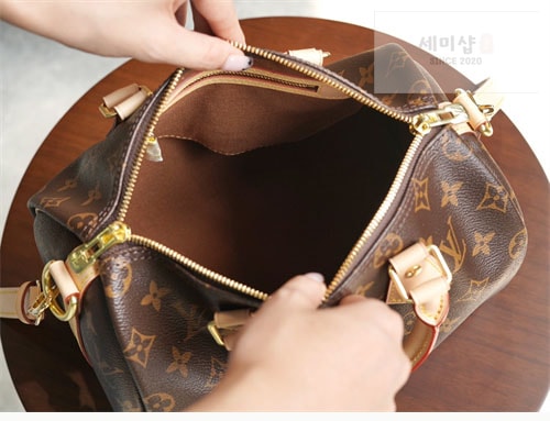 Louis Vuitton 루이비통 스피디 나노 모노그램 크로스백 M41113 / 구형 모노그램 Bag 9번 이미지
