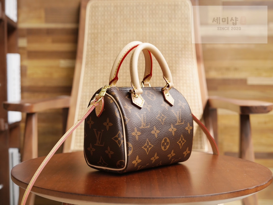 Louis Vuitton 루이비통 스피디 반둘리에 모노그램 나노 백 M81085 / 구형 모노그램 Bag 4번 이미지