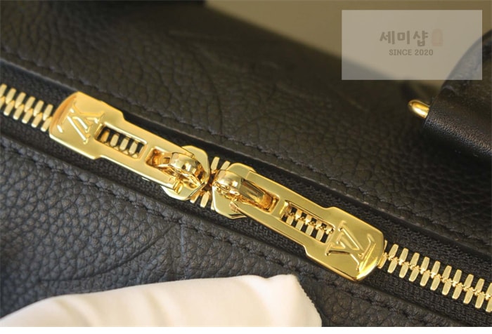 Louis Vuitton 루이비통 스피디 반둘리에 20 앙프렝뜨 모노그램 M58953 블랙 Bag 8번 이미지