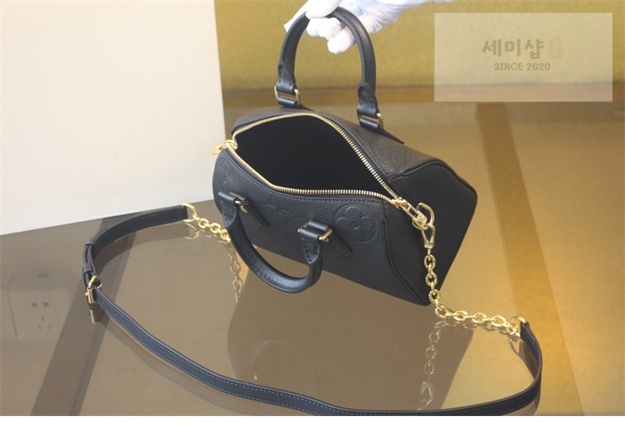 Louis Vuitton 루이비통 스피디 반둘리에 20 앙프렝뜨 모노그램 M58953 블랙 Bag 10번 이미지
