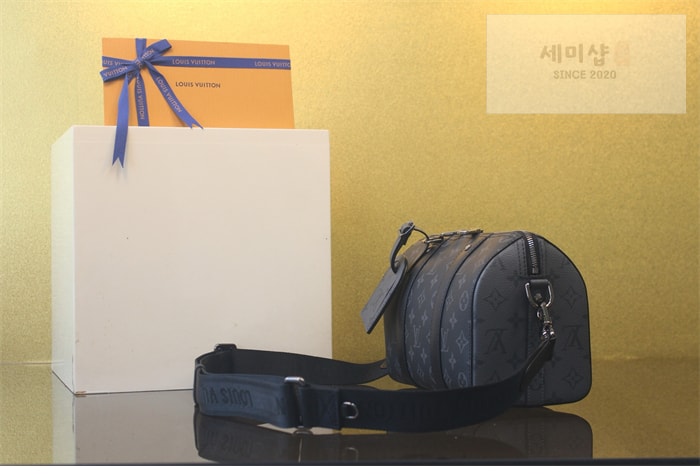 Louis Vuitton 루이비통 시티 키폴 크로스백 이클립스 모노그램 M45936 이클립스 모노그램 Bag 6번 이미지