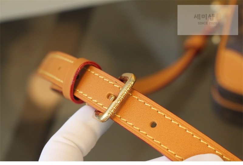 Louis Vuitton 루이비통 아마존 크로스백 모노그램 M14014 모노그램 Bag 2번 이미지