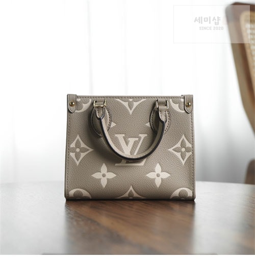 Louis Vuitton 루이비통 앙프렝뜨 모노그램 온더고 BB M47054 갈렛바이컬러 Bag 2번 이미지