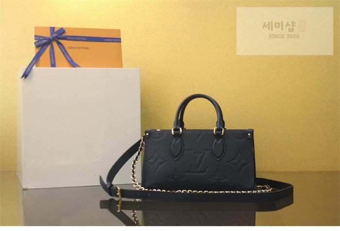 Louis Vuitton 루이비통 온더고 이스트 웨스트 모노그램 앙프렝뜨 M23640 블랙 Bag 3번 이미지