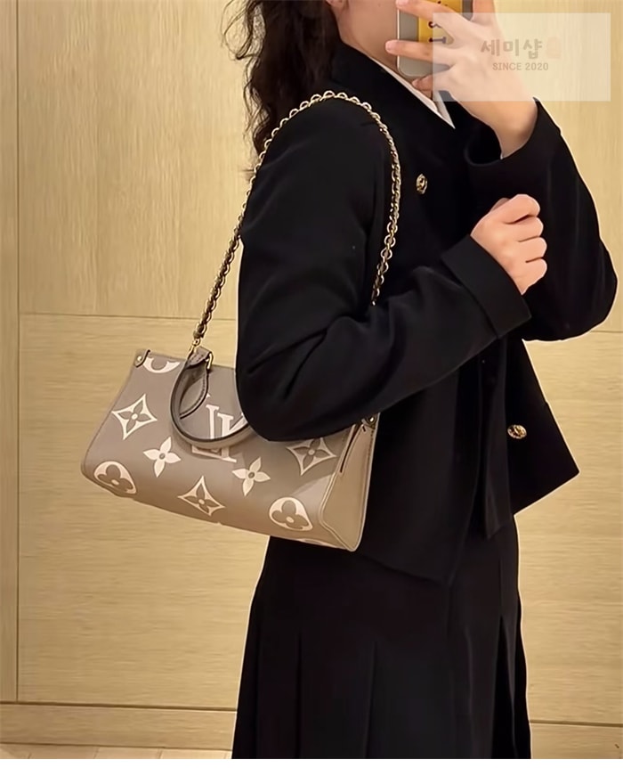 Louis Vuitton 루이비통 온더고 이스트 웨스트 모노그램 앙프렝뜨 M23641 갈렛바이컬러 Bag 1번 이미지