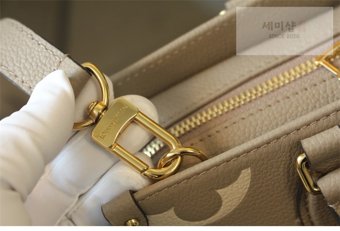 Louis Vuitton 루이비통 온더고 이스트 웨스트 모노그램 앙프렝뜨 M23641 갈렛바이컬러 Bag 4번 이미지