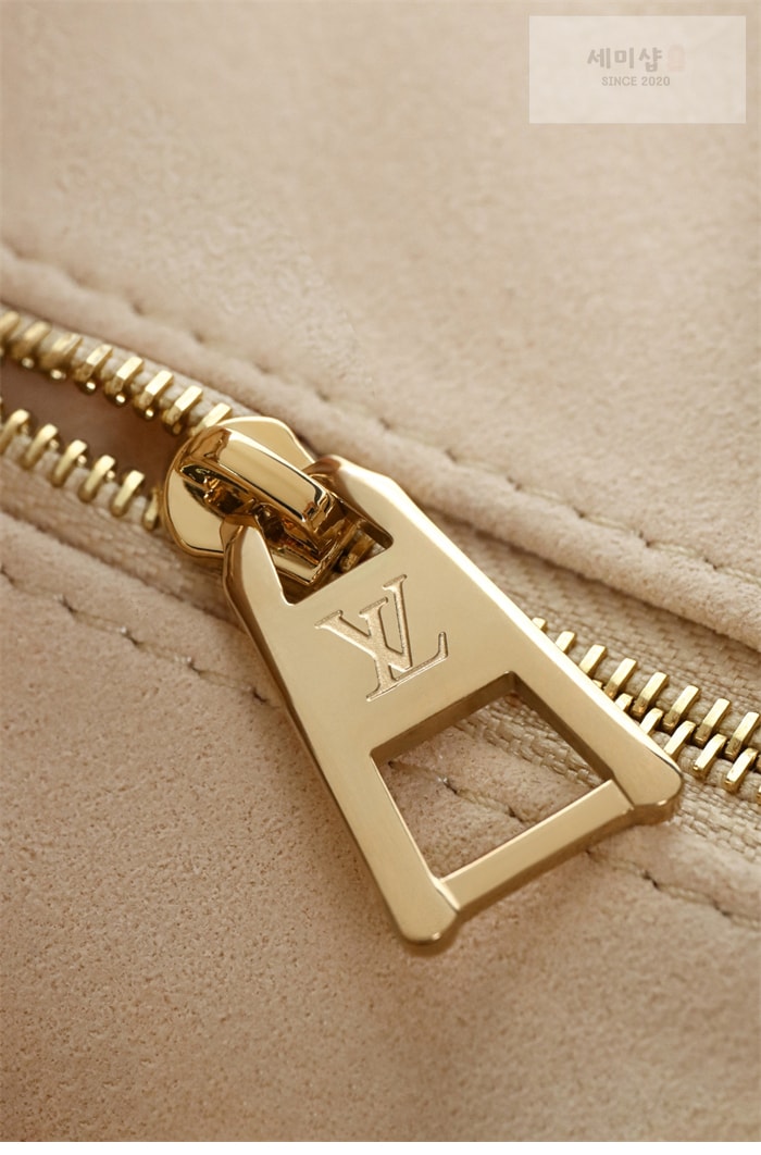 Louis Vuitton 루이비통 온더고 토트백 PM 앙프렝뜨 모노그램 M46569 크림 Bag 20번 이미지